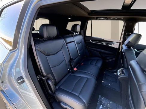 Certified 2023 Cadillac XT6 Sport w/ Technology Package image 29