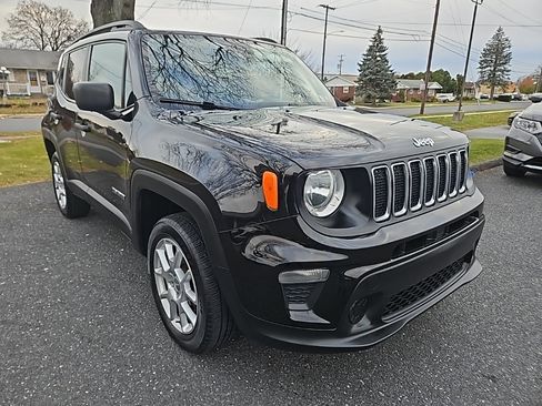 Used 2020 Jeep Renegade Sport w/ Sport Appearance Group image 1
