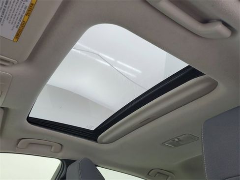 Used 2020 Toyota Corolla LE w/ LE Premium Package image 18