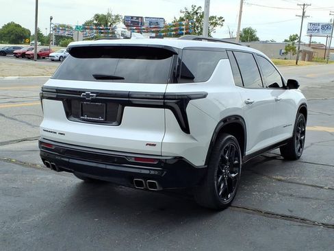 Used 2024 Chevrolet Traverse RS w/ LPO, Floor Liner Package AWD/4WD image 4