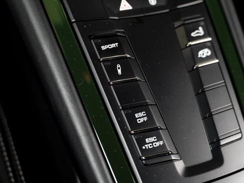 Used 2018 Porsche 911 GT3 RWD image 93