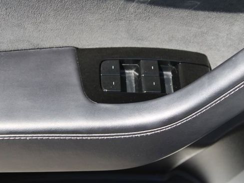 Used 2018 Tesla Model 3 Long Range RWD image 10