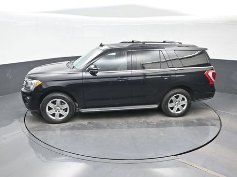 Used 2020 Ford Expedition XLT w/ Equipment Group 202A RWD image 18