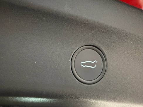 Used 2020 Tesla Model Y Long Range image 7