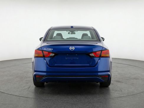 Used 2025 Nissan Altima 2.5 SV image 7