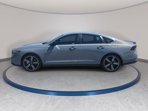 Used 2023 Honda Accord Sport image 8