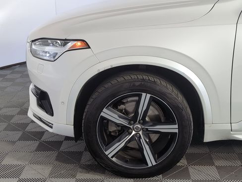 Used 2016 Volvo XC90 T5 R-Design image 9