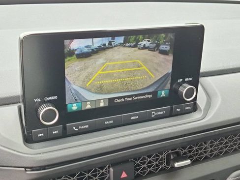 Used 2025 Honda Accord SE image 17