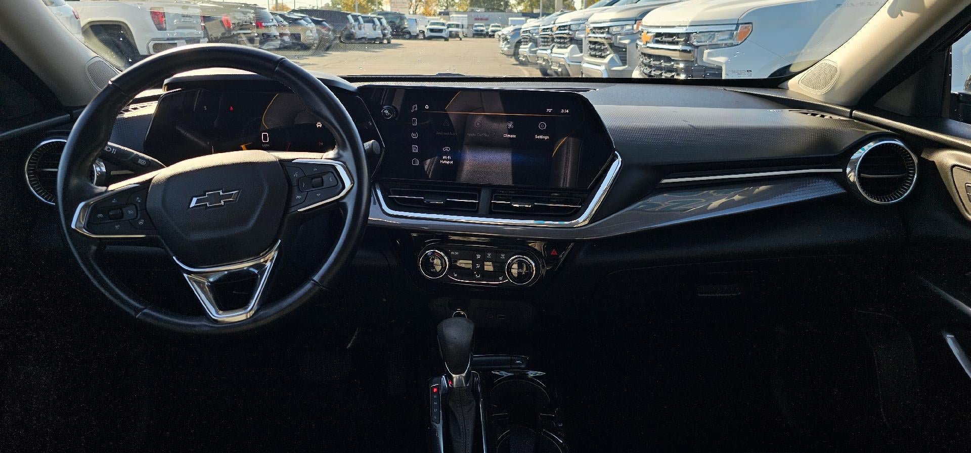 Used 2024 Chevrolet Trax ACTIV w/ Sunroof Package FWD image 12
