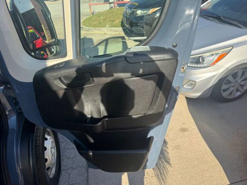 Used 2021 RAM ProMaster 3500 FWD image 9