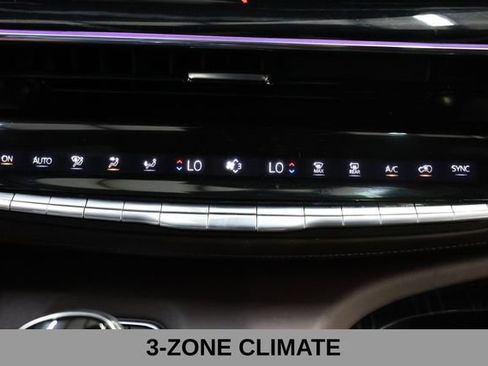 Used 2024 Cadillac Escalade ESV V w/ Heavy-Duty Trailer Package AWD/4WD image 43
