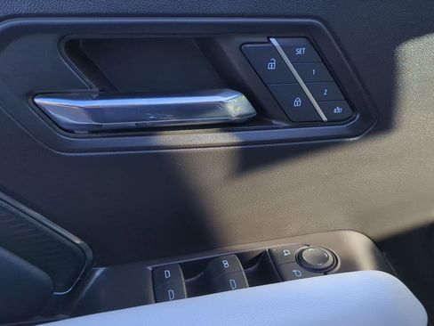 Used 2024 GMC Canyon AT4X image 14