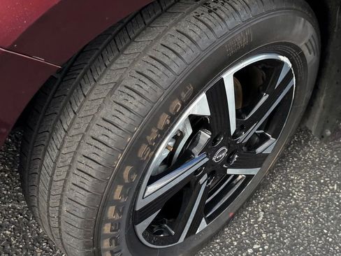 Used 2024 Nissan Sentra SV image 3