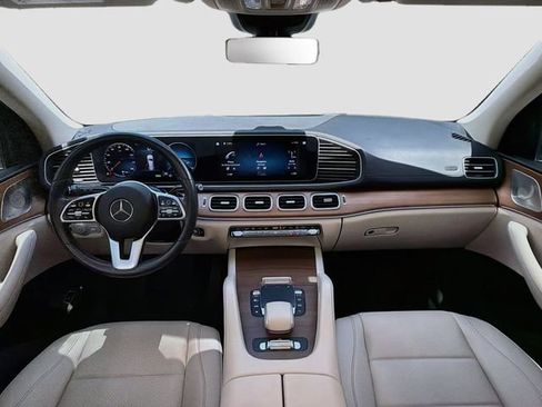 Used 2022 Mercedes-Benz GLS 450 4MATIC image 17