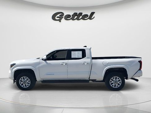 Used 2025 Toyota Tacoma SR5 RWD image 8