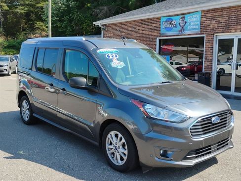Used 2022 Ford Transit Connect XLT FWD image 3