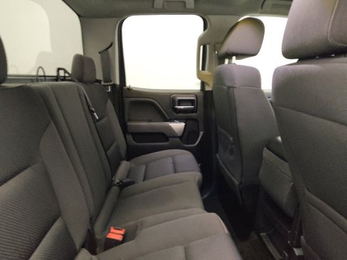 Used 2018 Chevrolet Silverado 1500 LT AWD/4WD image 19