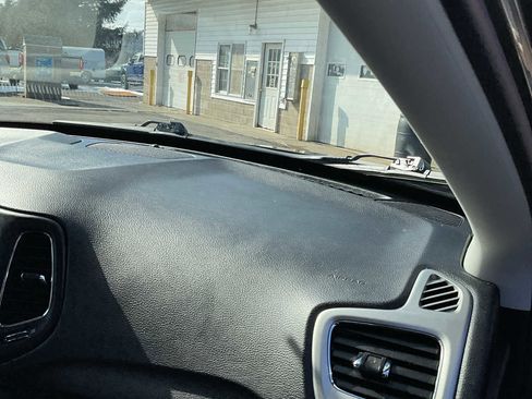 Used 2021 Jeep Compass Latitude w/ Convenience Group image 28