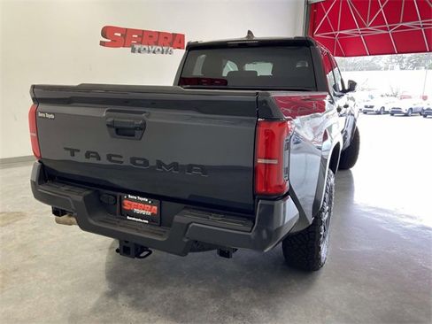 Used 2024 Toyota Tacoma TRD Sport image 3
