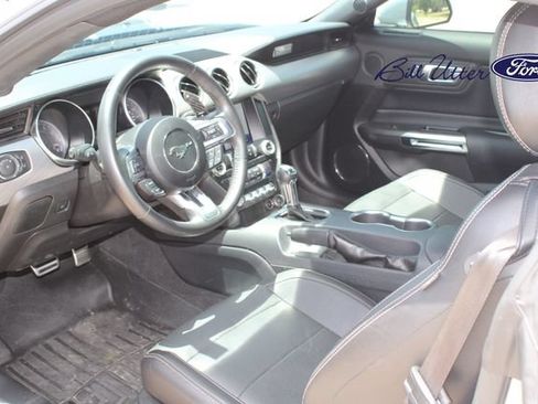Used 2022 Ford Mustang GT Premium RWD image 14