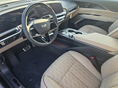 New 2025 Cadillac Lyriq Sport image 20