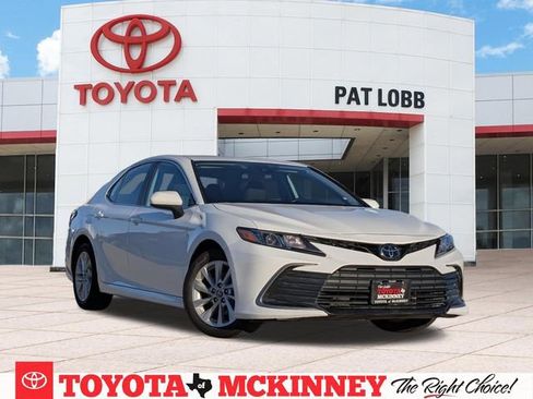 Used 2024 Toyota Camry LE FWD image 1