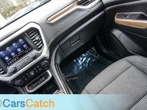 Used 2020 GMC Acadia SLE image 27