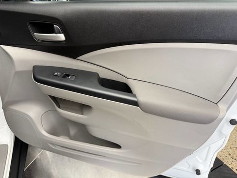 Used 2014 Honda CR-V LX image 23