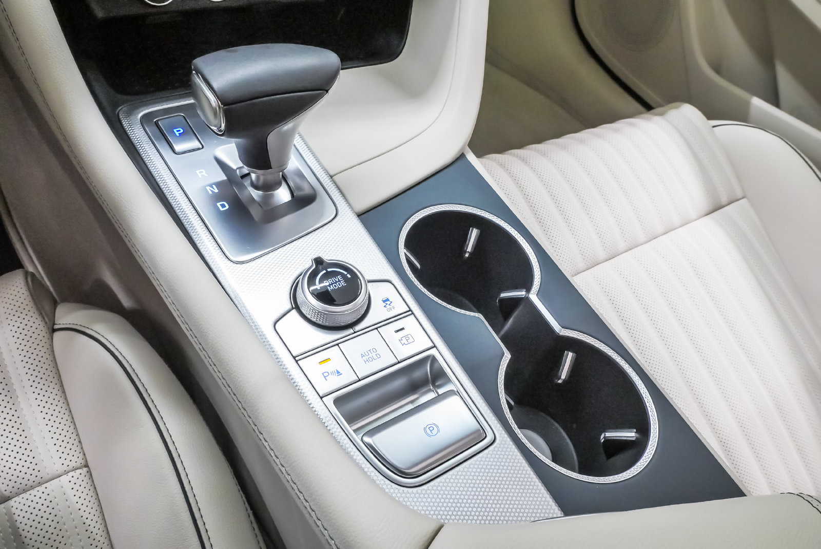 Certified 2026 Genesis G70 2.5T Prestige RWD image 18