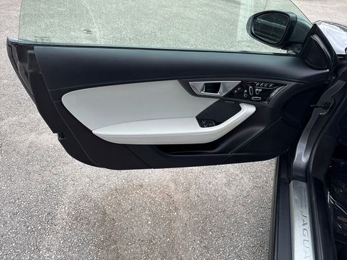 Used 2016 Jaguar F-TYPE Convertible image 13