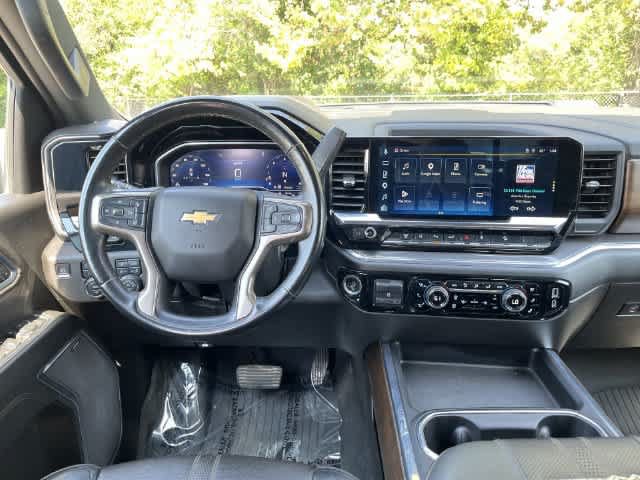 Used 2024 Chevrolet Silverado 2500 High Country w/ High Country Premium Package AWD/4WD image 13