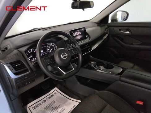 Used 2024 Nissan Rogue SV image 27