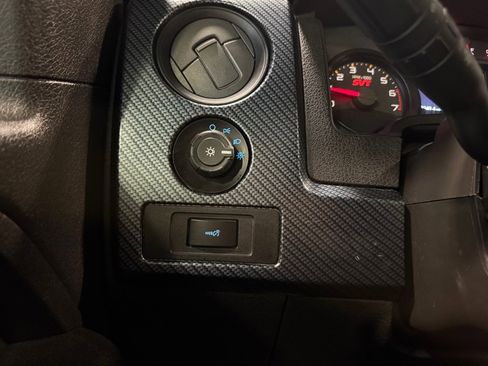 Used 2013 Ford F150 Raptor w/ Luxury Equipment Group image 45