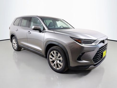 New 2026 Toyota Grand Highlander AWD image 3