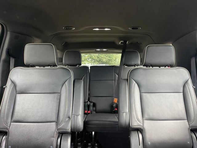 Used 2023 Chevrolet Suburban Premier AWD/4WD image 27