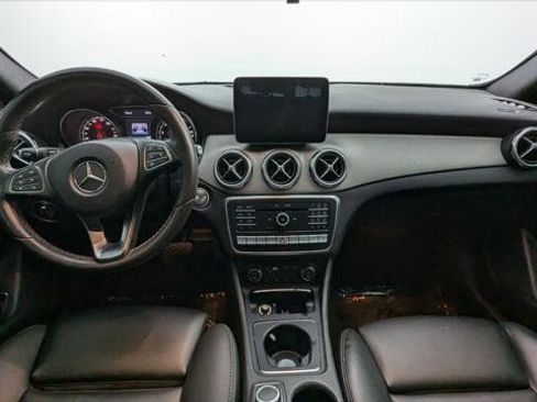 Used 2018 Mercedes-Benz GLA 250 4MATIC image 24