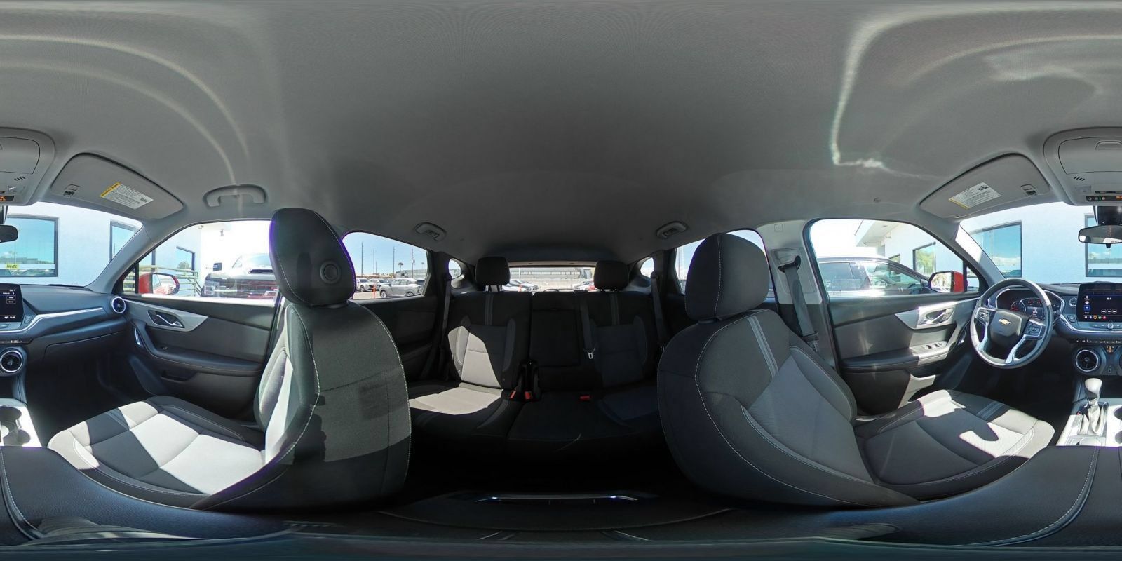 Used 2025 Chevrolet Blazer LT FWD image 42