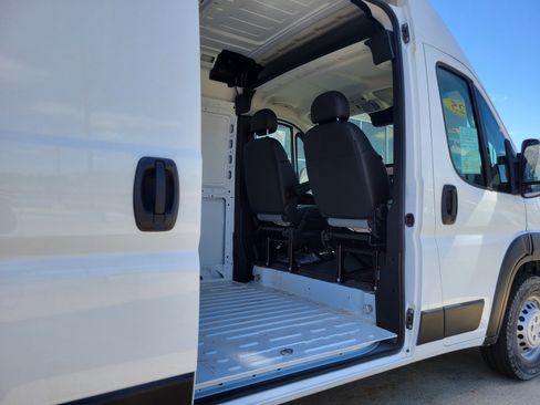 Used 2025 RAM ProMaster 3500 w/ Convenience Group FWD image 16