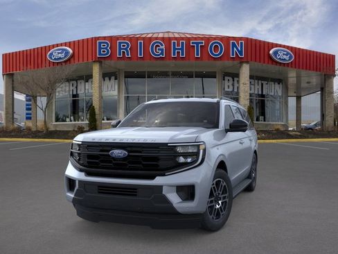 Used 2026 Ford Expedition Active AWD/4WD image 4
