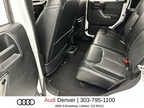 Used 2018 Jeep Wrangler Unlimited Sahara image 20