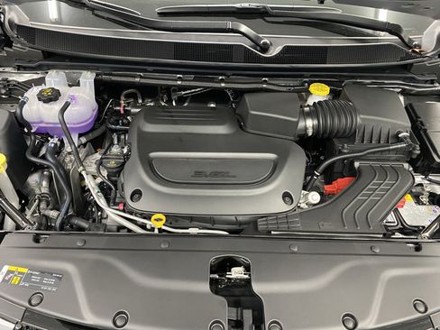 New 2026 Chrysler Pacifica Limited w/ S Appearance Package AWD/4WD image 43