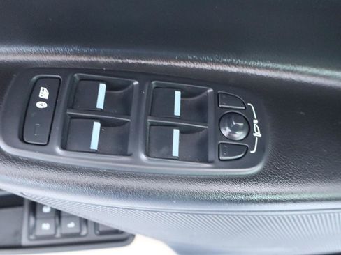 Used 2017 Jaguar XE Premium AWD/4WD image 27