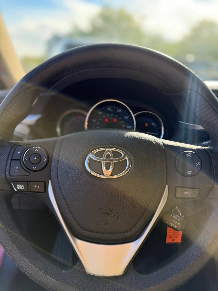 Used 2016 Toyota Corolla LE FWD image 20