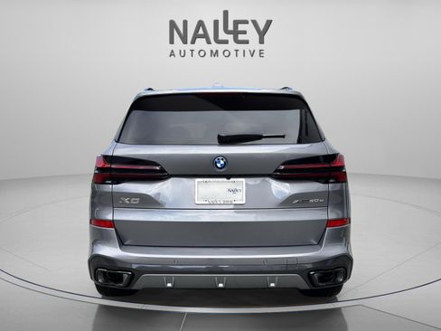 Used 2026 BMW X5 xDrive50e w/ Executive Package image 4