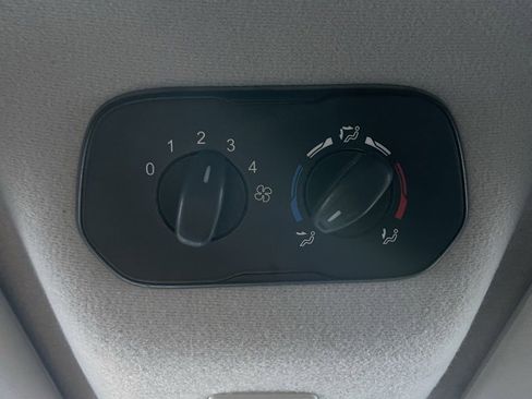 Used 2017 Ford Transit 150 XL image 35