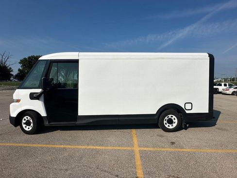 Used 2024 Chevrolet Brightdrop 600 w/ Commercial Equipment Package AWD/4WD image 7