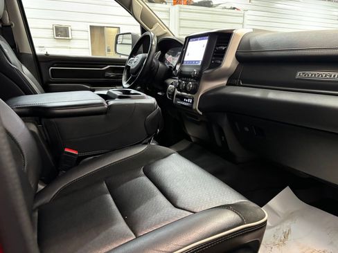 Used 2022 RAM 1500 Laramie image 32