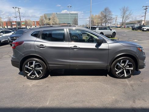 Used 2022 Nissan Rogue Sport SL AWD/4WD image 5