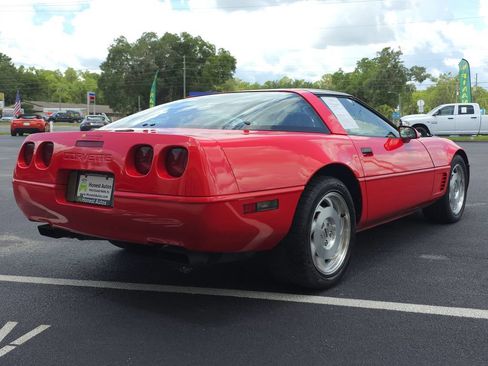 Used 1996 Chevrolet Corvette Coupe RWD image 5
