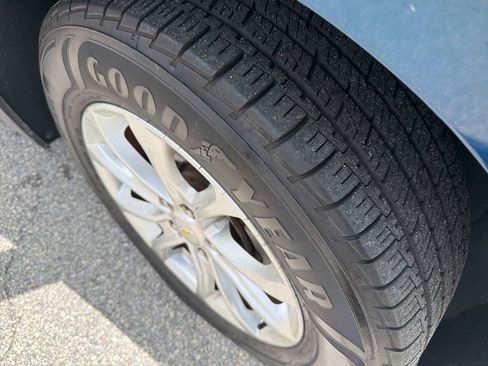 Used 2019 Chevrolet Equinox LT FWD image 5